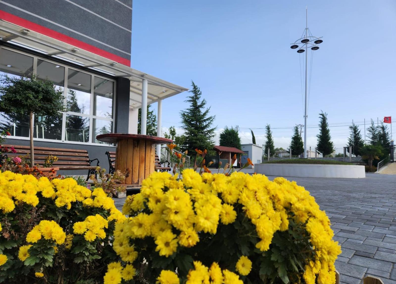 Kompleksi Cfn Albania Bucimas Екстериор снимка